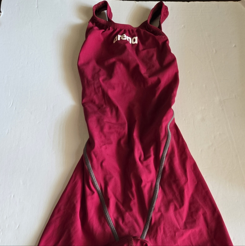Arena Women's Burgundy Swim Tech Suit
